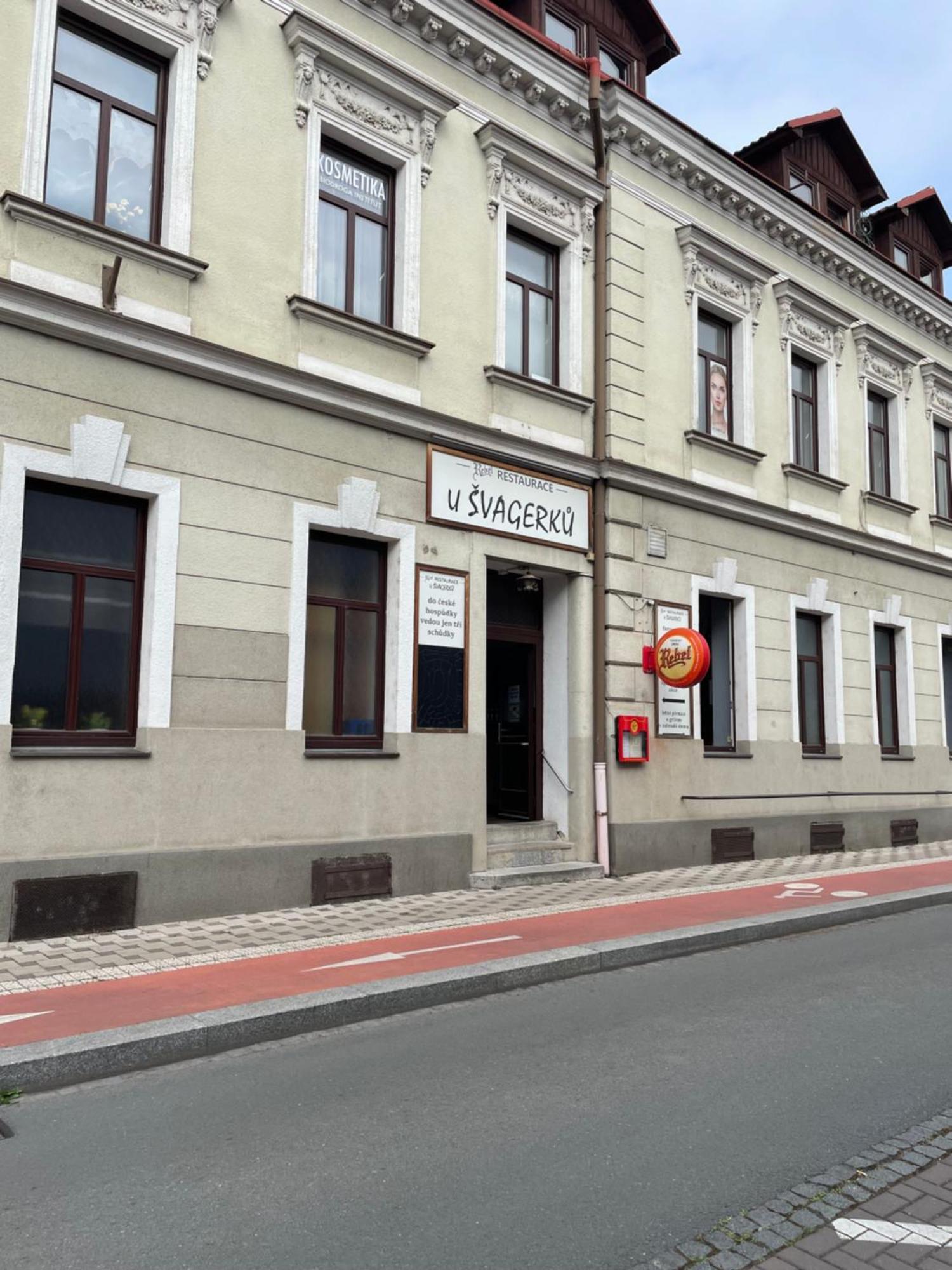 Kolotuk Hostel Hradec Králové Exterior foto